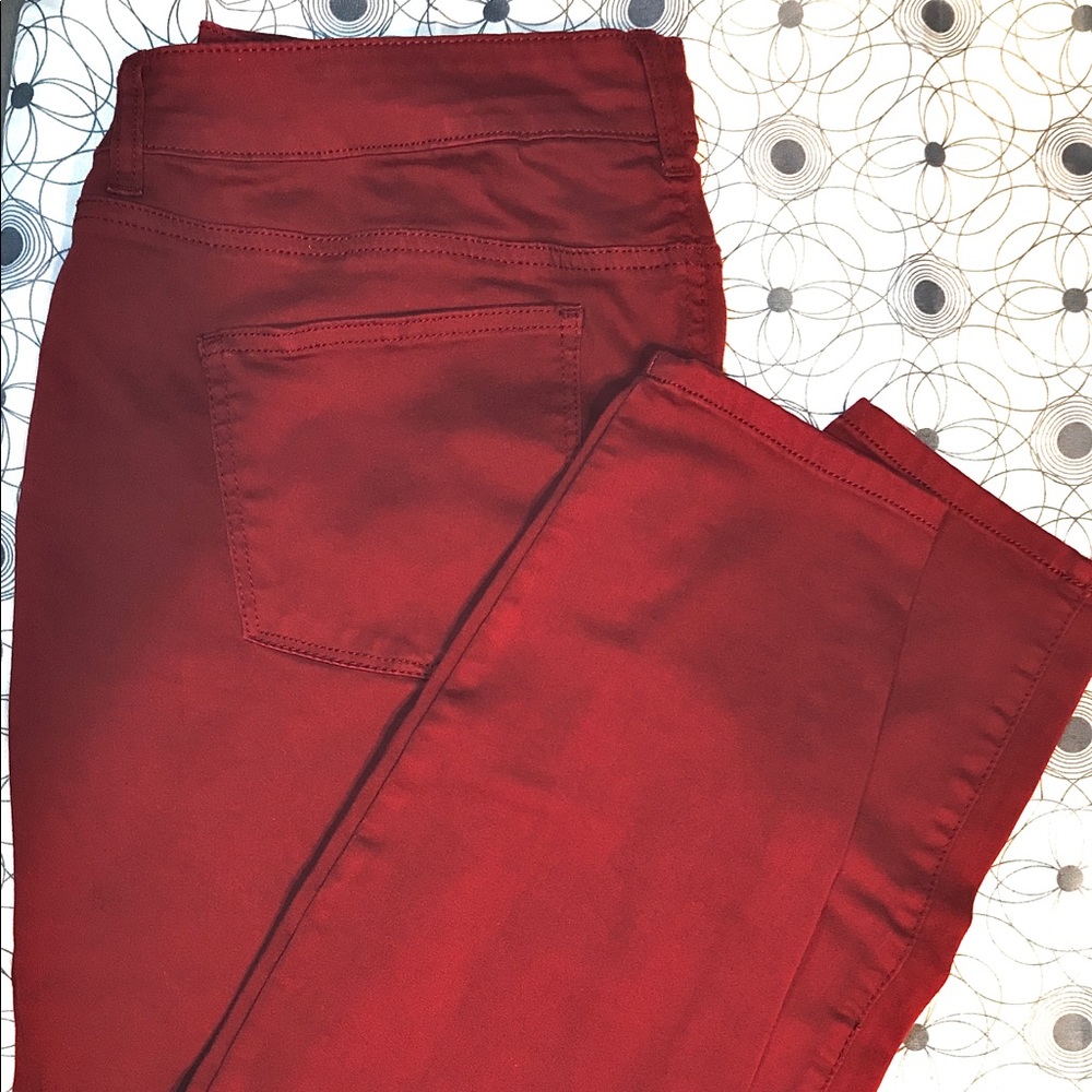 Maroon skinny pants
